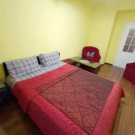 Apartment Anna Lviv Exterior foto