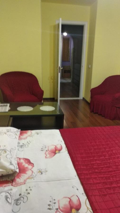 Apartment Anna Lviv Exterior foto