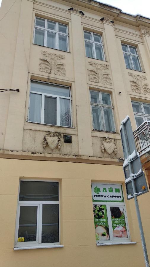 Apartment Anna Lviv Exterior foto