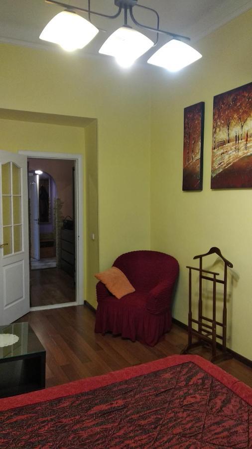 Apartment Anna Lviv Exterior foto
